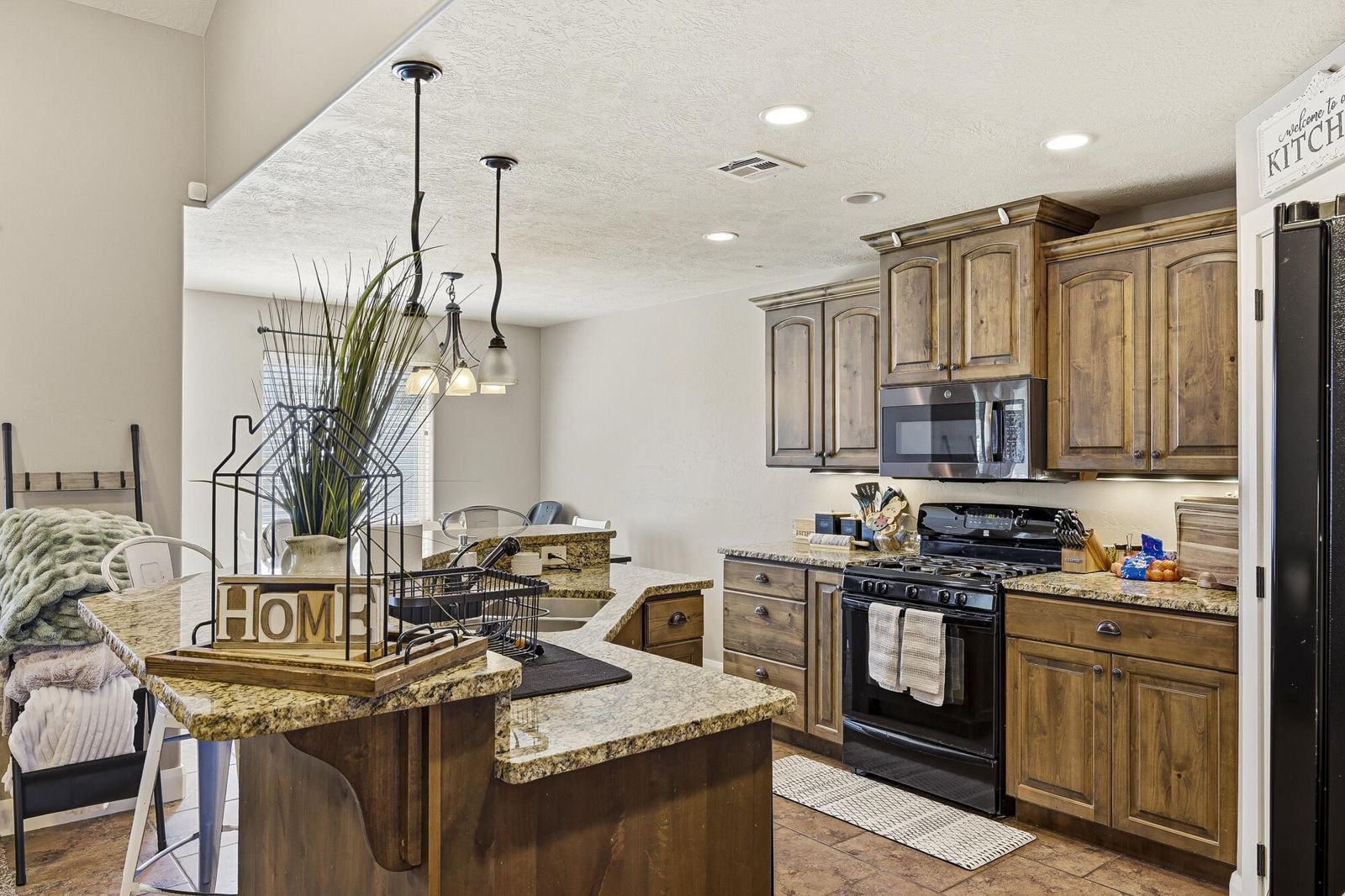 317 S Glen Canyon DR, Cedar City, photo 12 of 47
