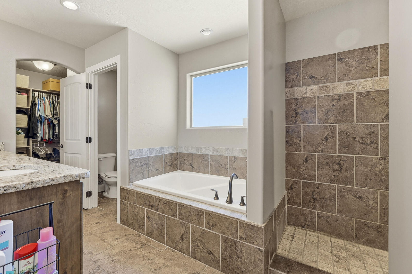 317 S Glen Canyon DR, Cedar City, photo 18 of 47