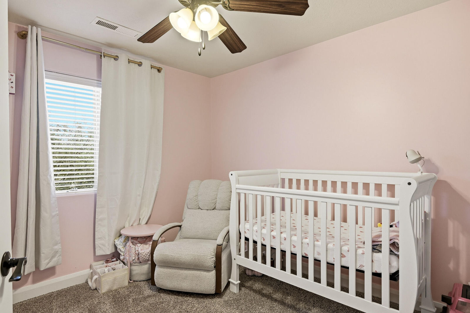 317 S Glen Canyon DR, Cedar City, photo 22 of 47
