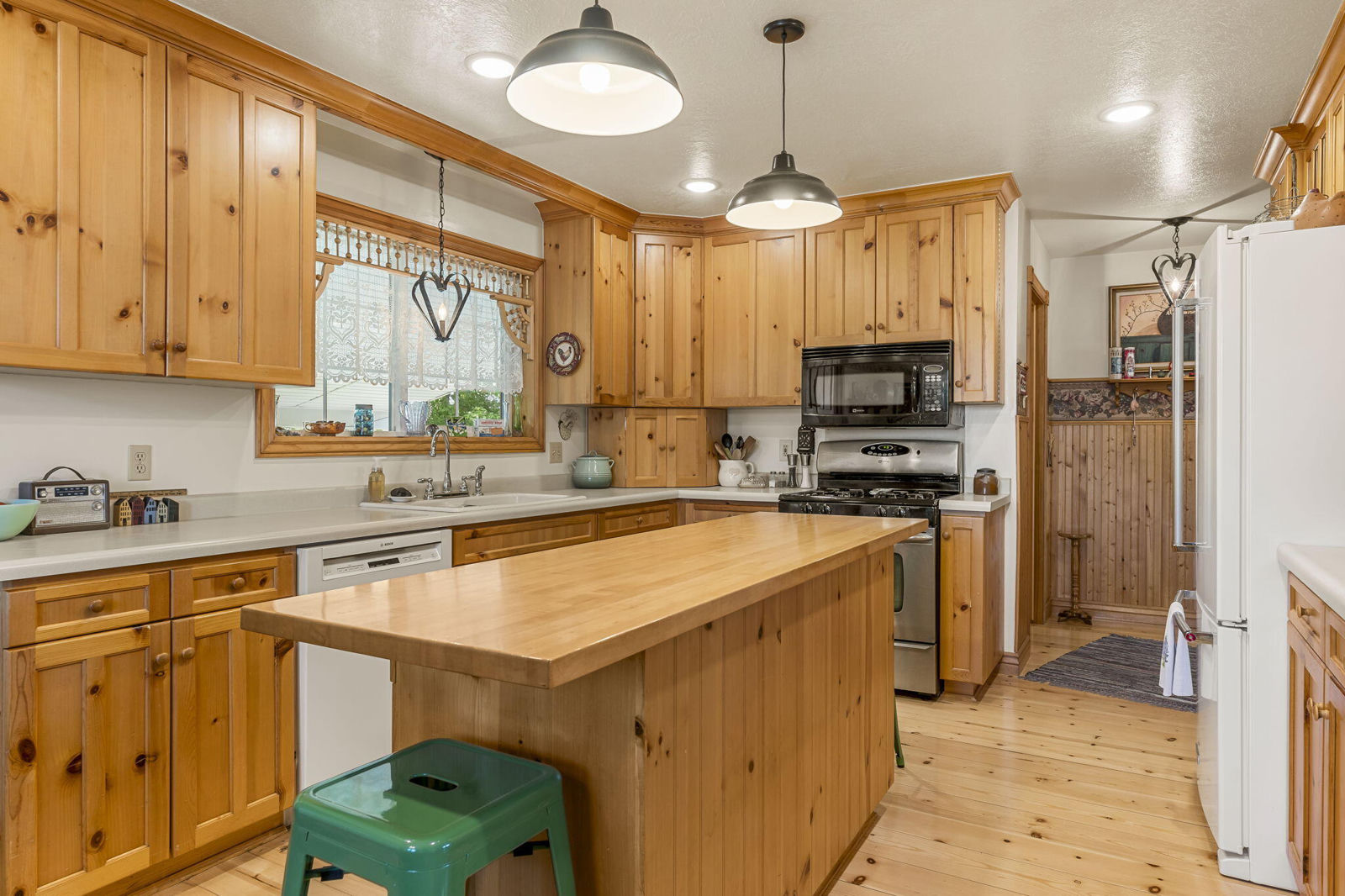517 S 860 W, Cedar City, photo 16 of 59