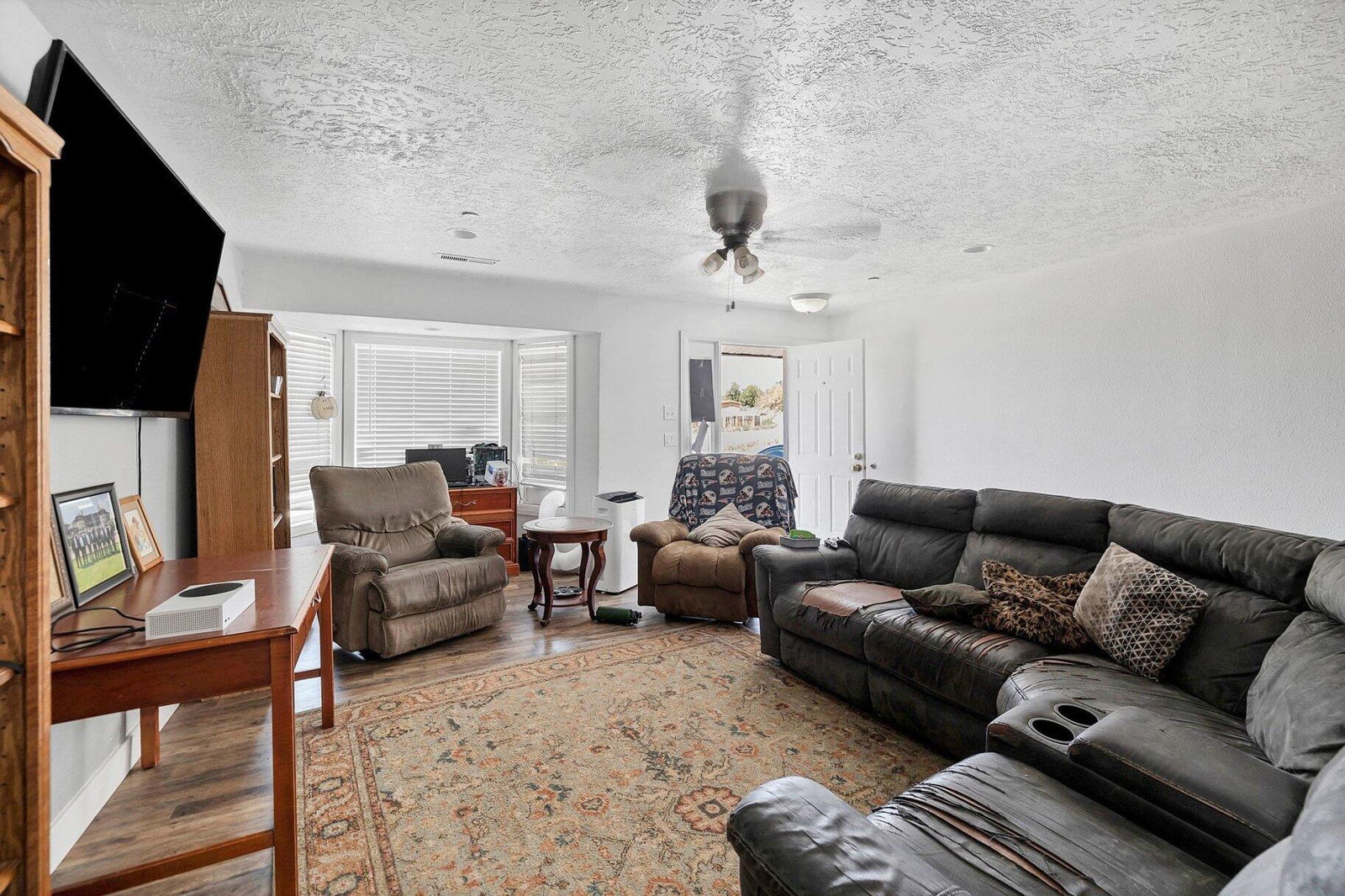 780 N Lauritzen, Hildale, photo 2 of 49