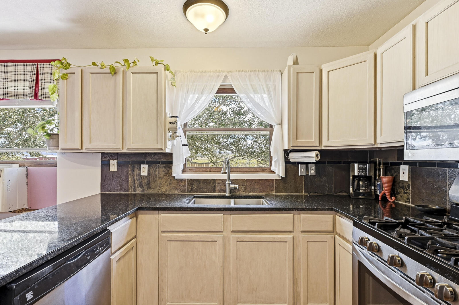 4997 N 3425 W, Cedar City, photo 16 of 108