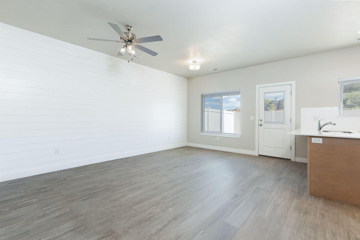3078 N 275 E, Cedar City, photo 4 of 24