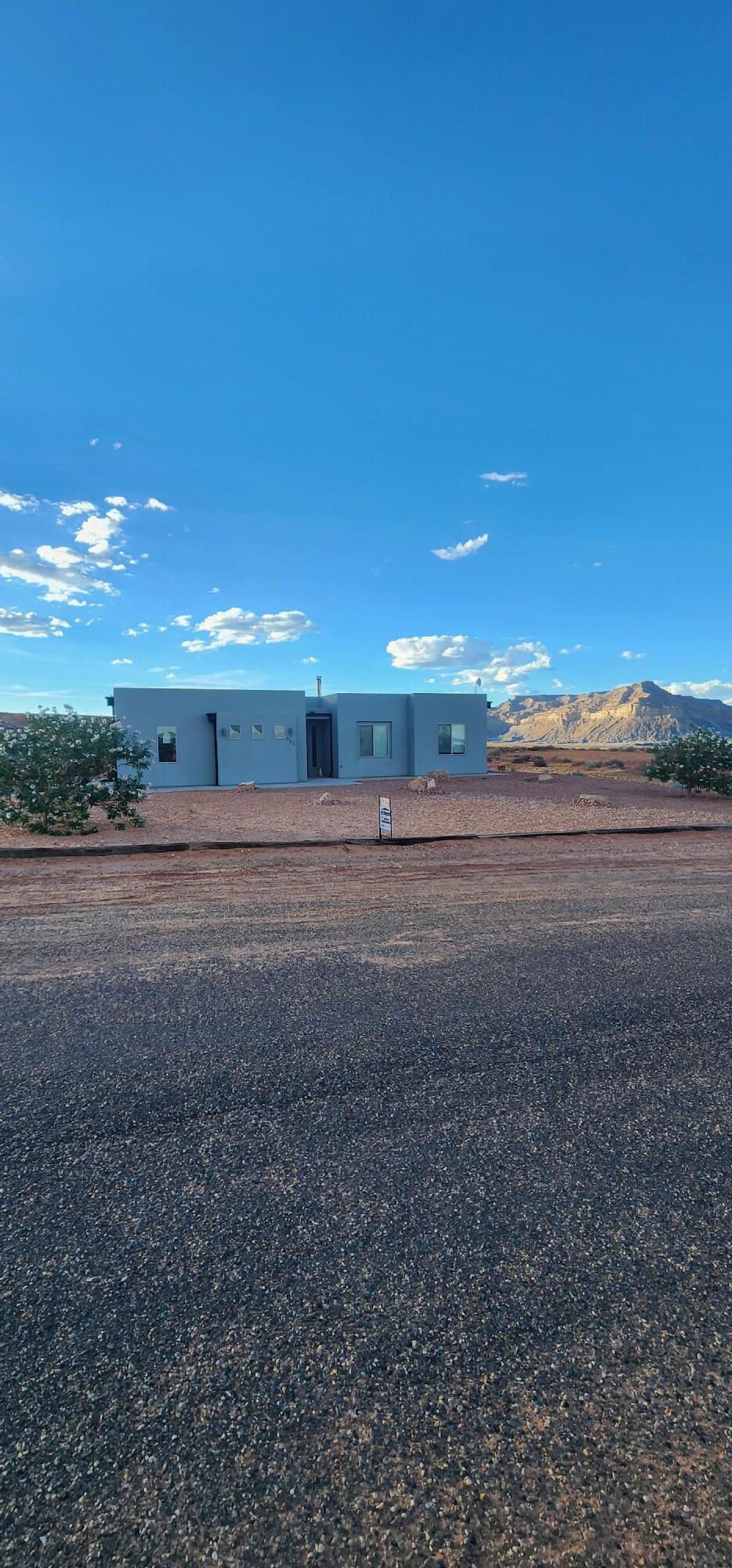665 Shelter Cove DR, Big Water, photo 1