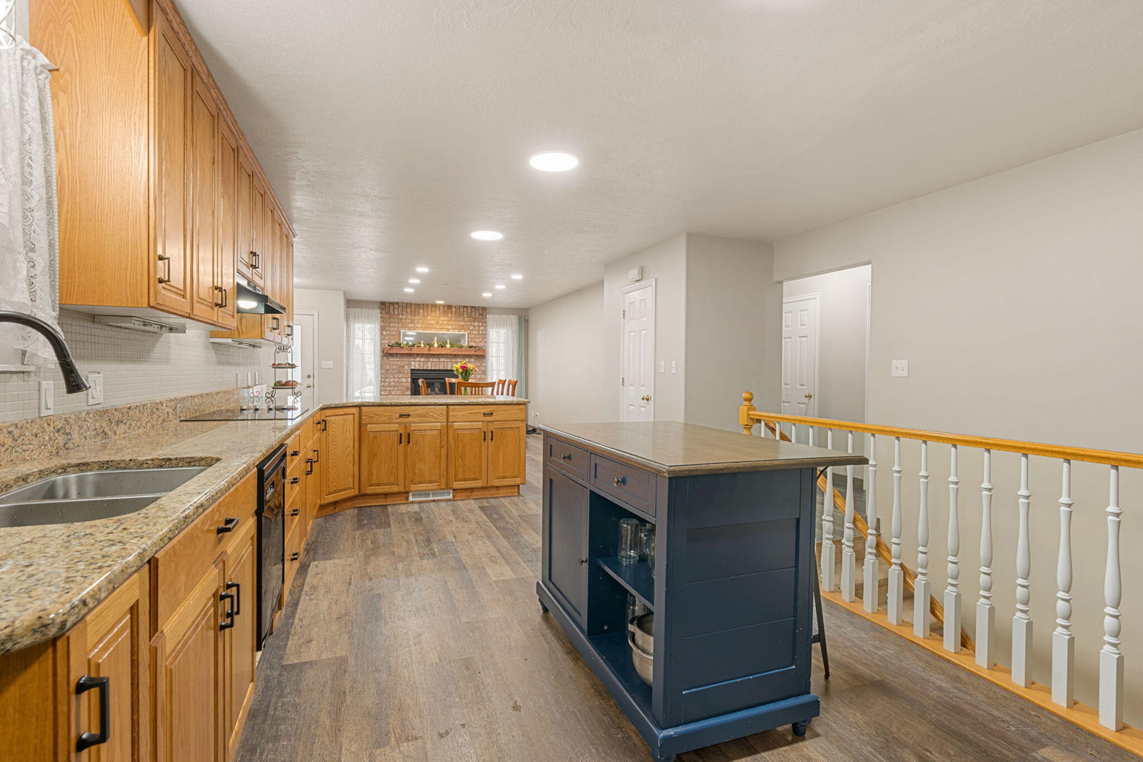 253 S Sunset Pointe DR, Cedar City, photo 10 of 41