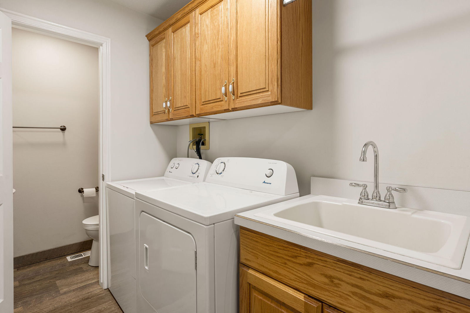 253 S Sunset Pointe DR, Cedar City, photo 15 of 41