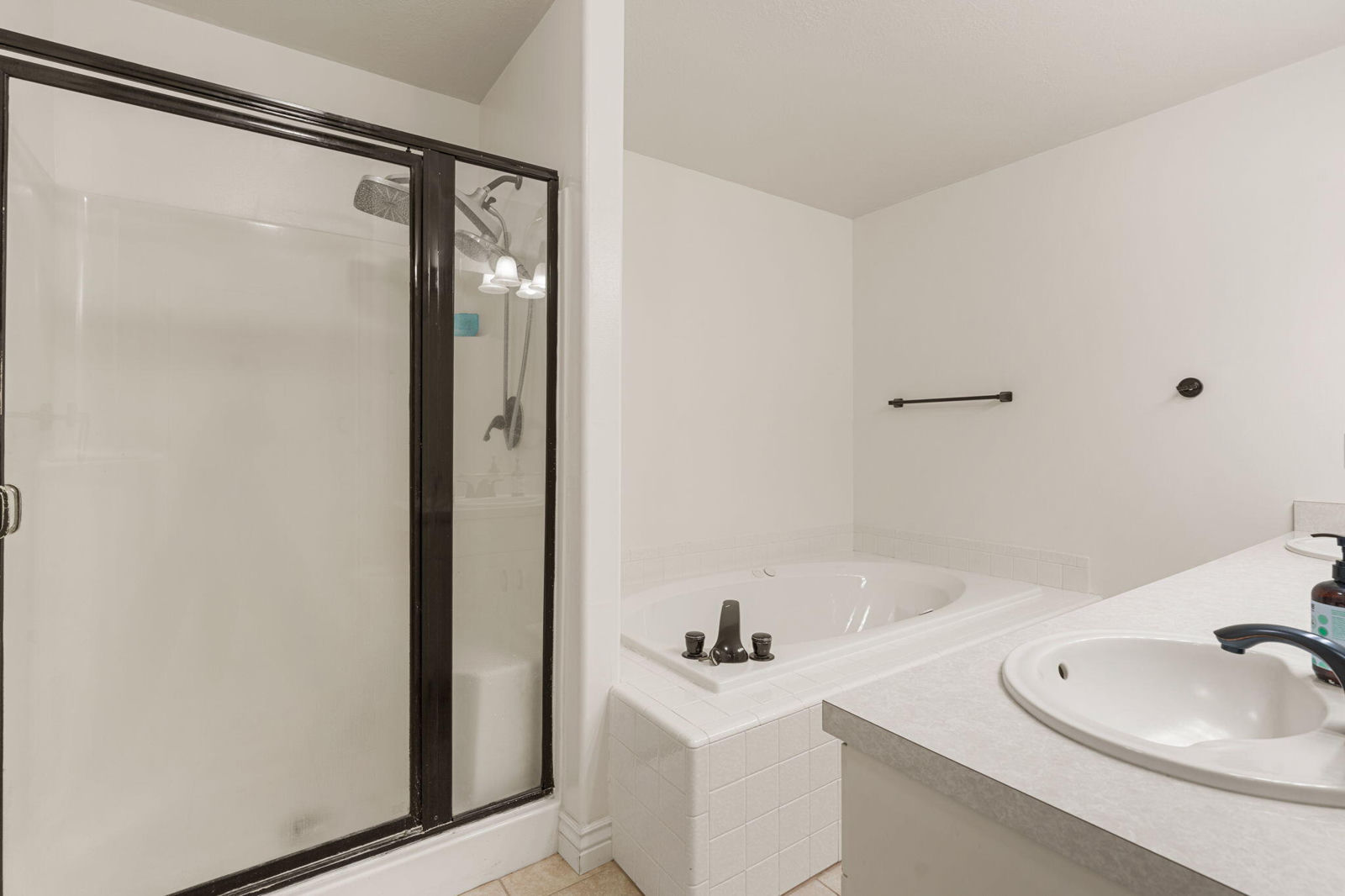 253 S Sunset Pointe DR, Cedar City, photo 19 of 41