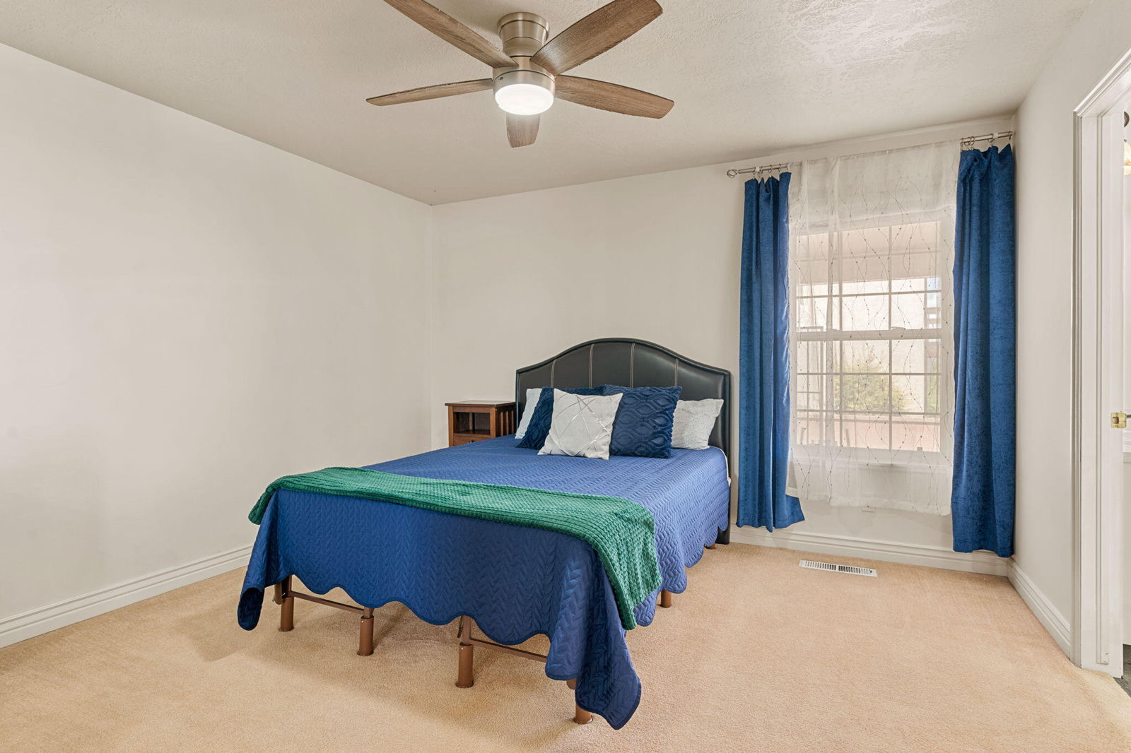 253 S Sunset Pointe DR, Cedar City, photo 21 of 41