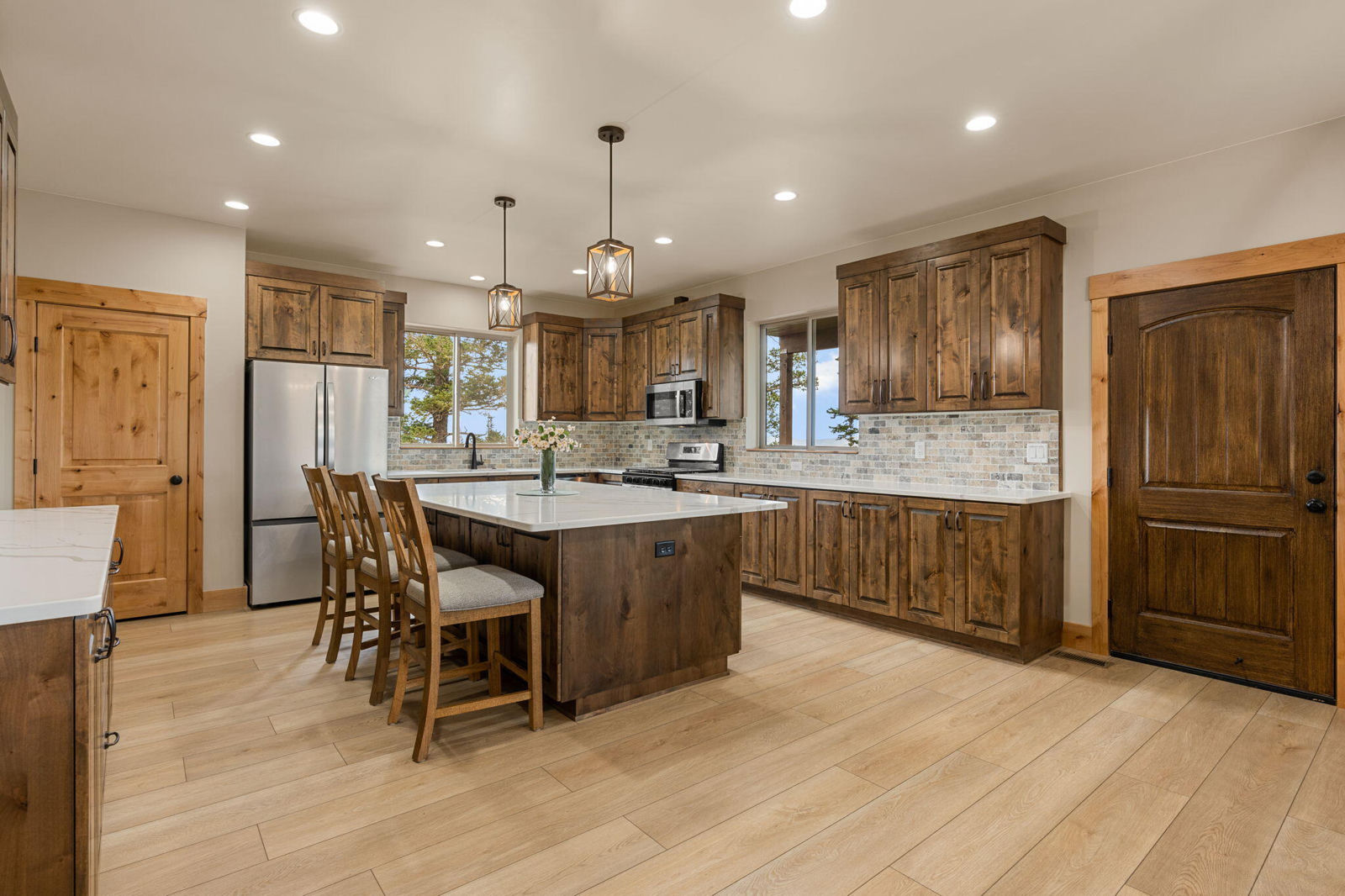 1142 N Aspen DR, Brian Head, photo 5 of 66