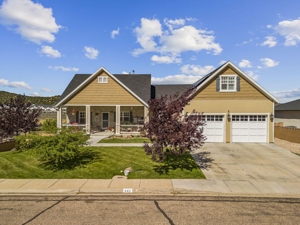 442 S Glen Canyon DR, Cedar City