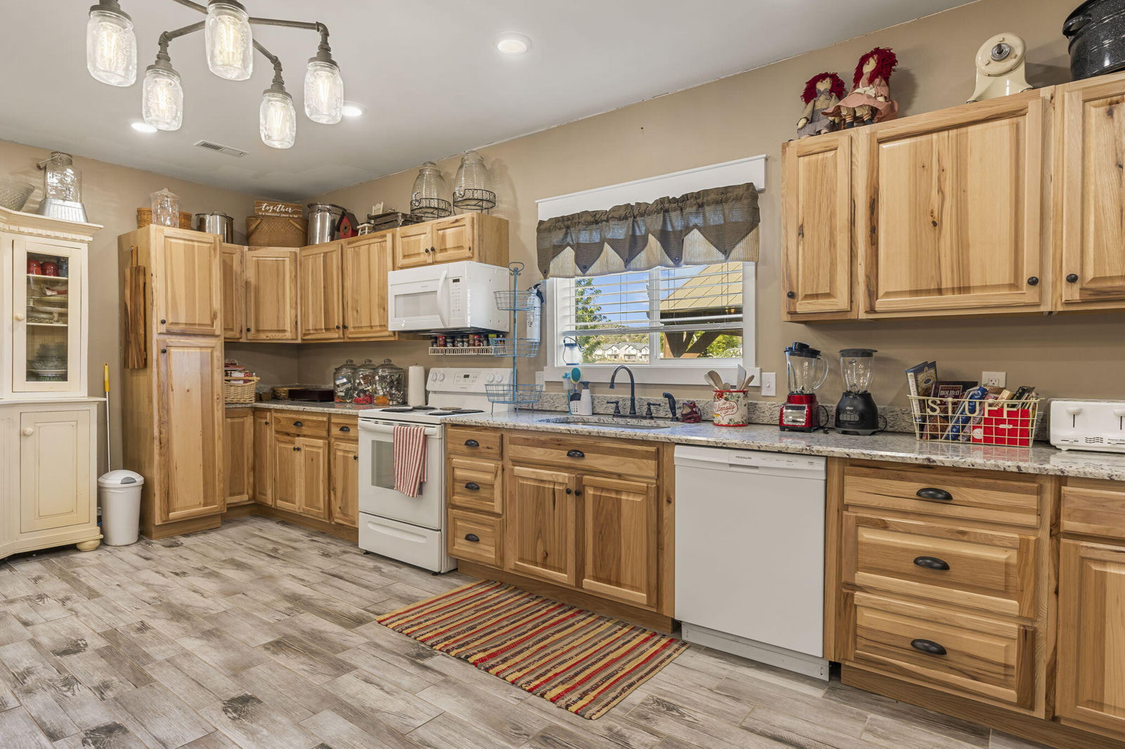 442 S Glen Canyon DR, Cedar City, photo 46 of 79