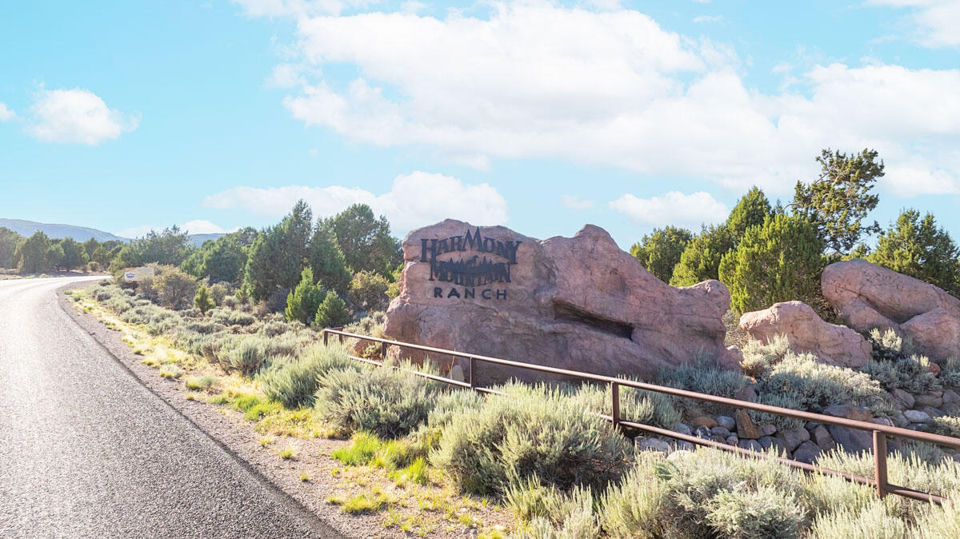 8475 W Bumblebee Springs RD, Cedar City, photo 2