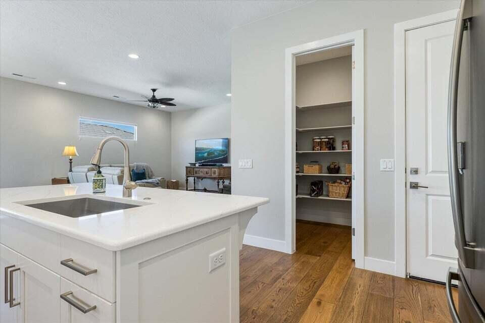 1205 W Grayson DR, St George, photo 8 of 21