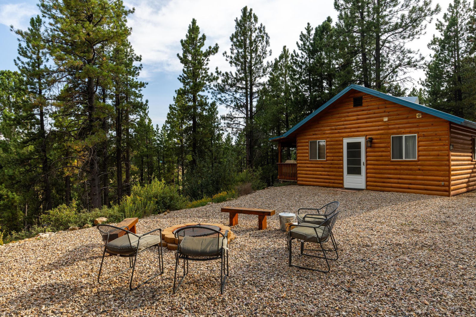 2225 E Sidehill DR, Duck Creek Village, photo 13 of 25