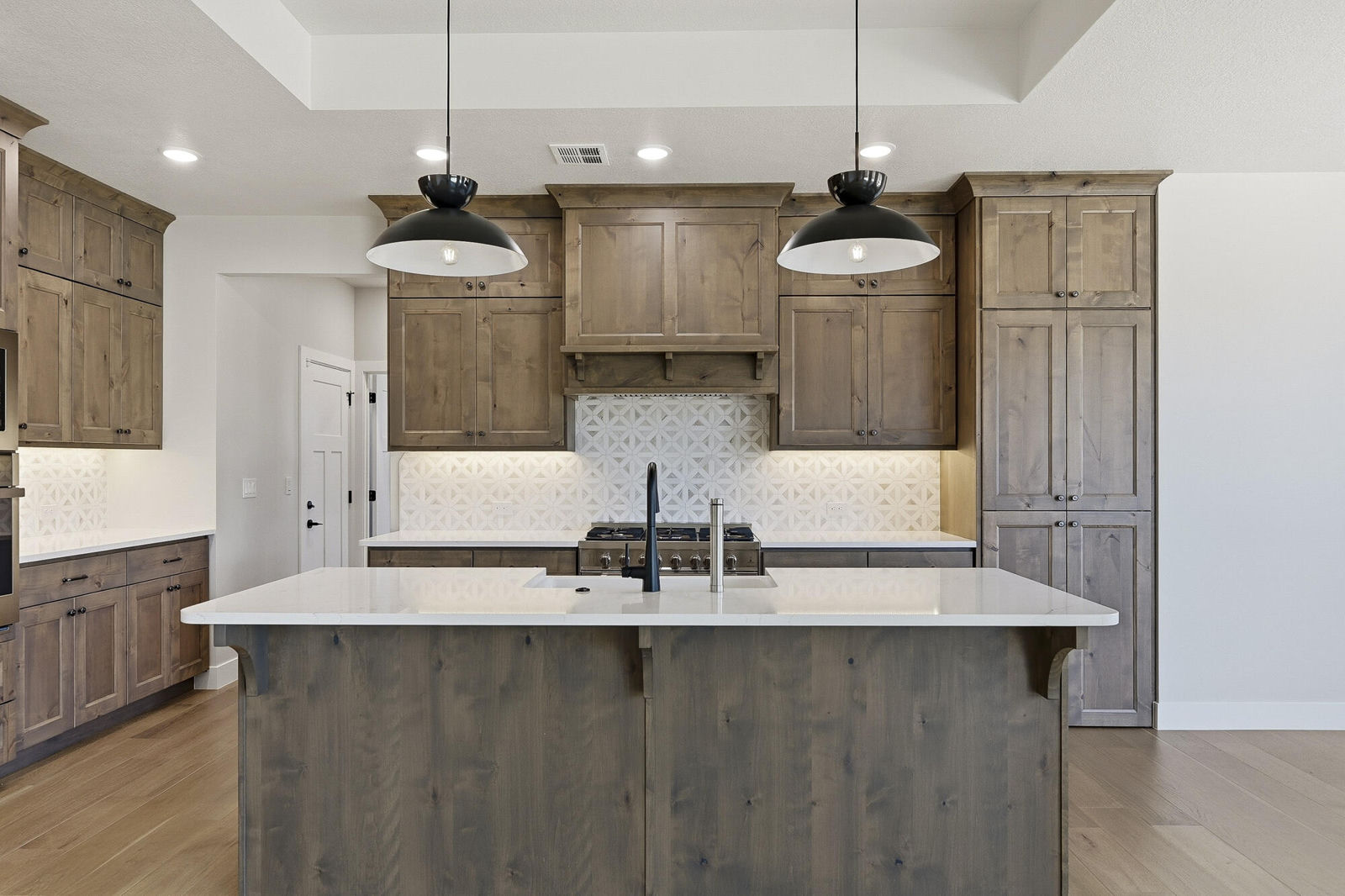2331 S Canyon CIR, Cedar City, photo 13 of 60