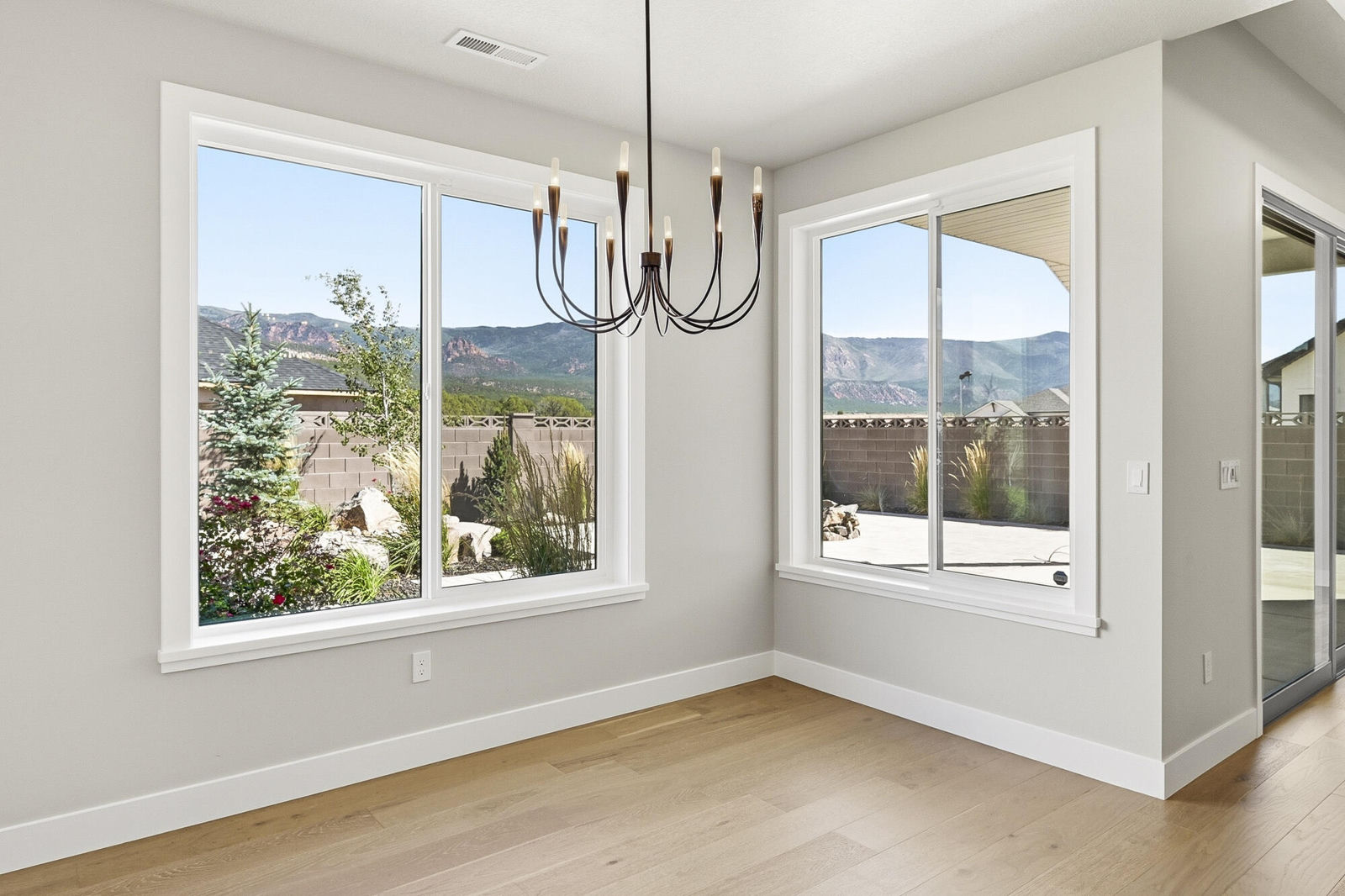 2331 S Canyon CIR, Cedar City, photo 18 of 60