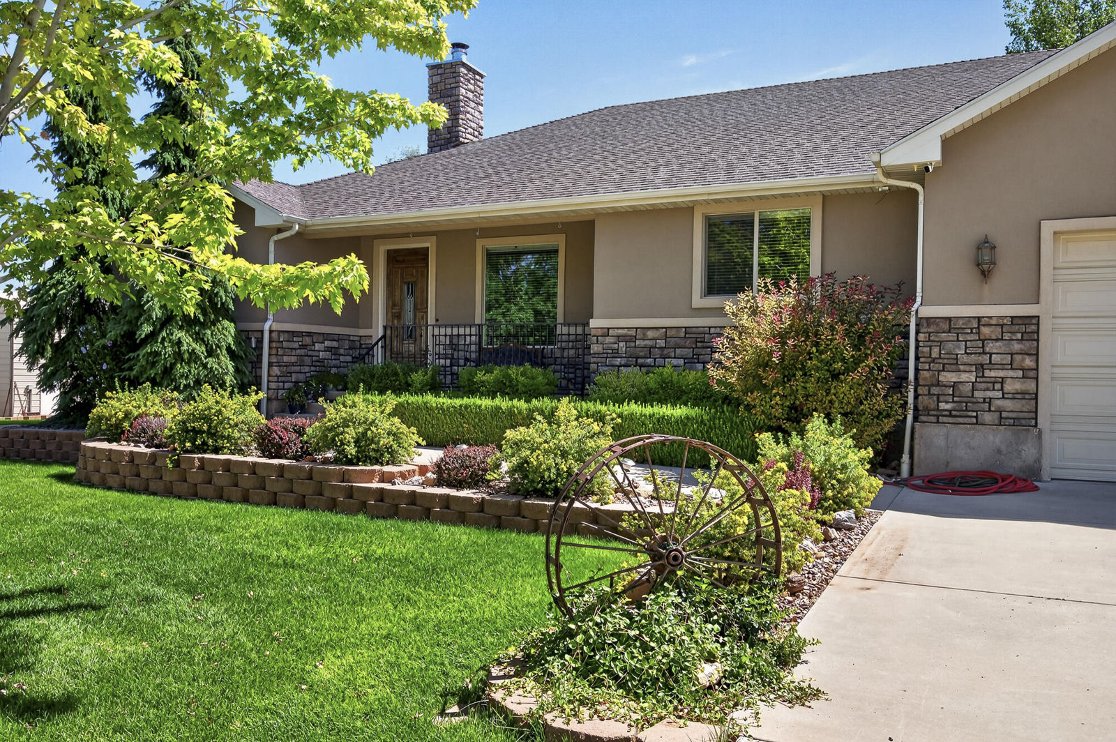 227 E 100 S, Paragonah, photo 5 of 77