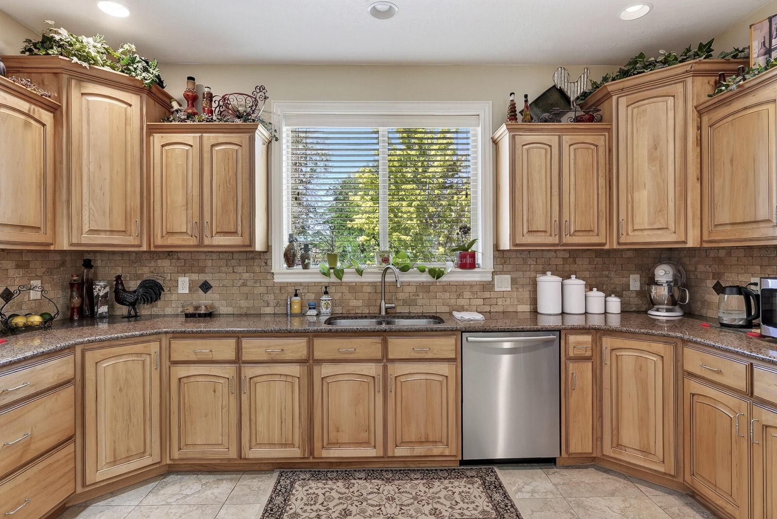 227 E 100 S, Paragonah, photo 15 of 77