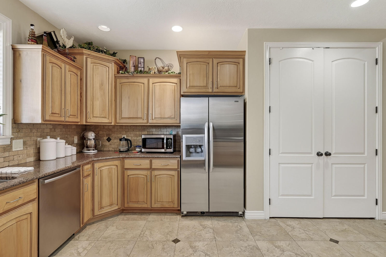 227 E 100 S, Paragonah, photo 16 of 77