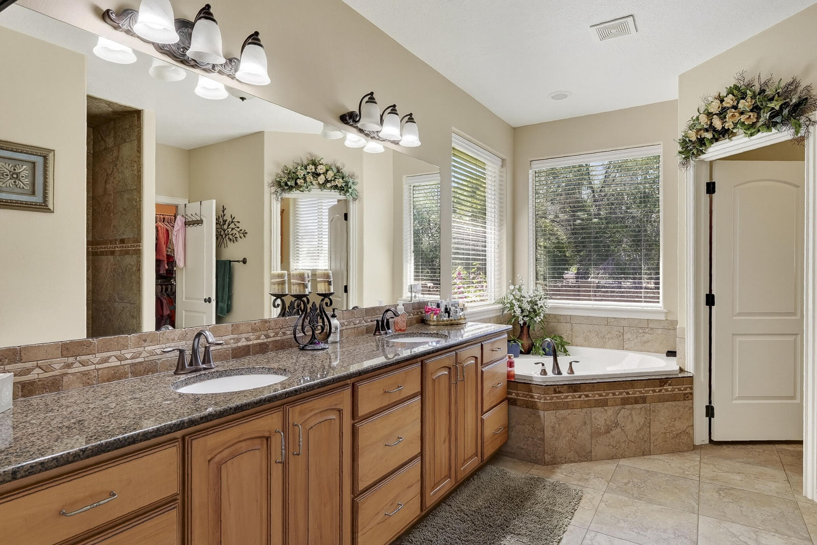 227 E 100 S, Paragonah, photo 25 of 77