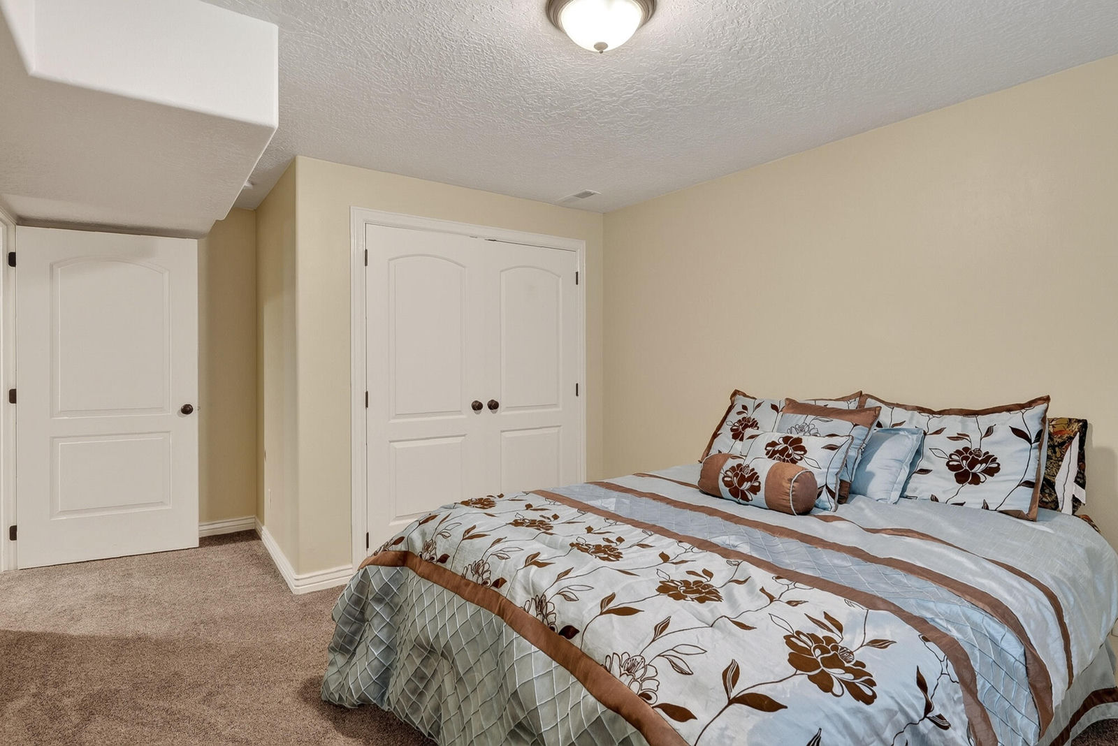 227 E 100 S, Paragonah, photo 48 of 77