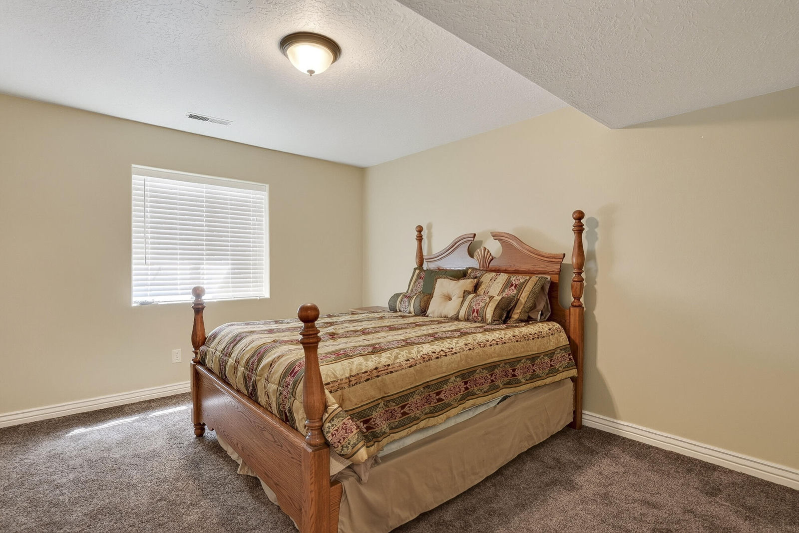 227 E 100 S, Paragonah, photo 52 of 77