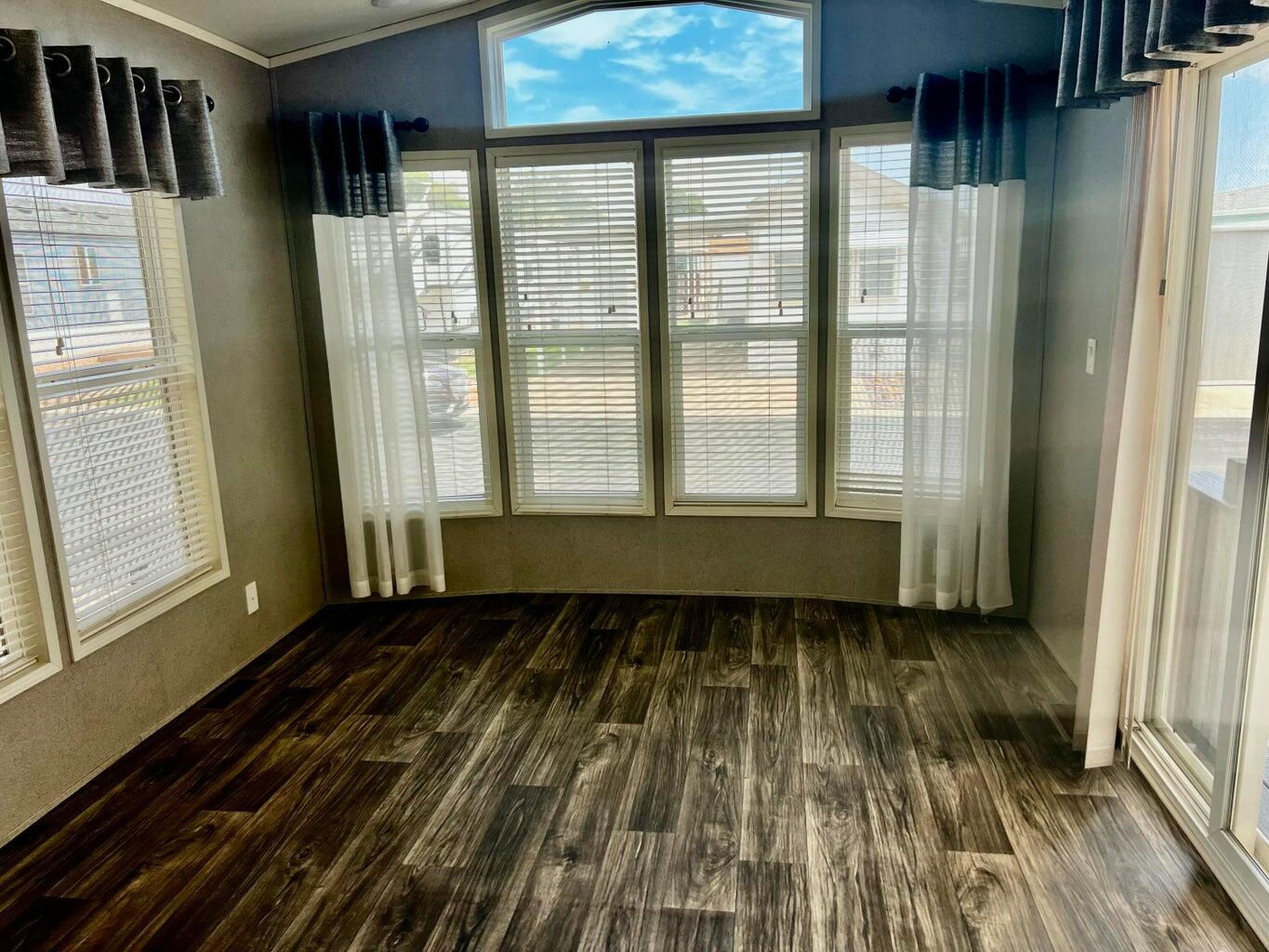 448 E Telegraph ST, #113, Washington, photo 8 of 30