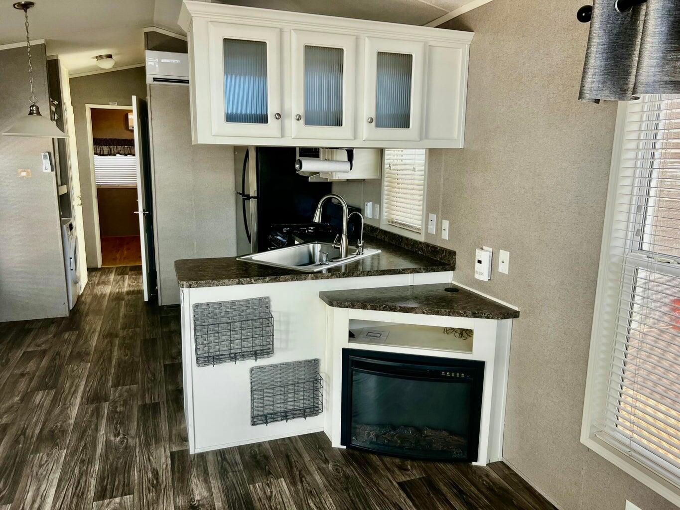 448 E Telegraph ST, #113, Washington, photo 12 of 30