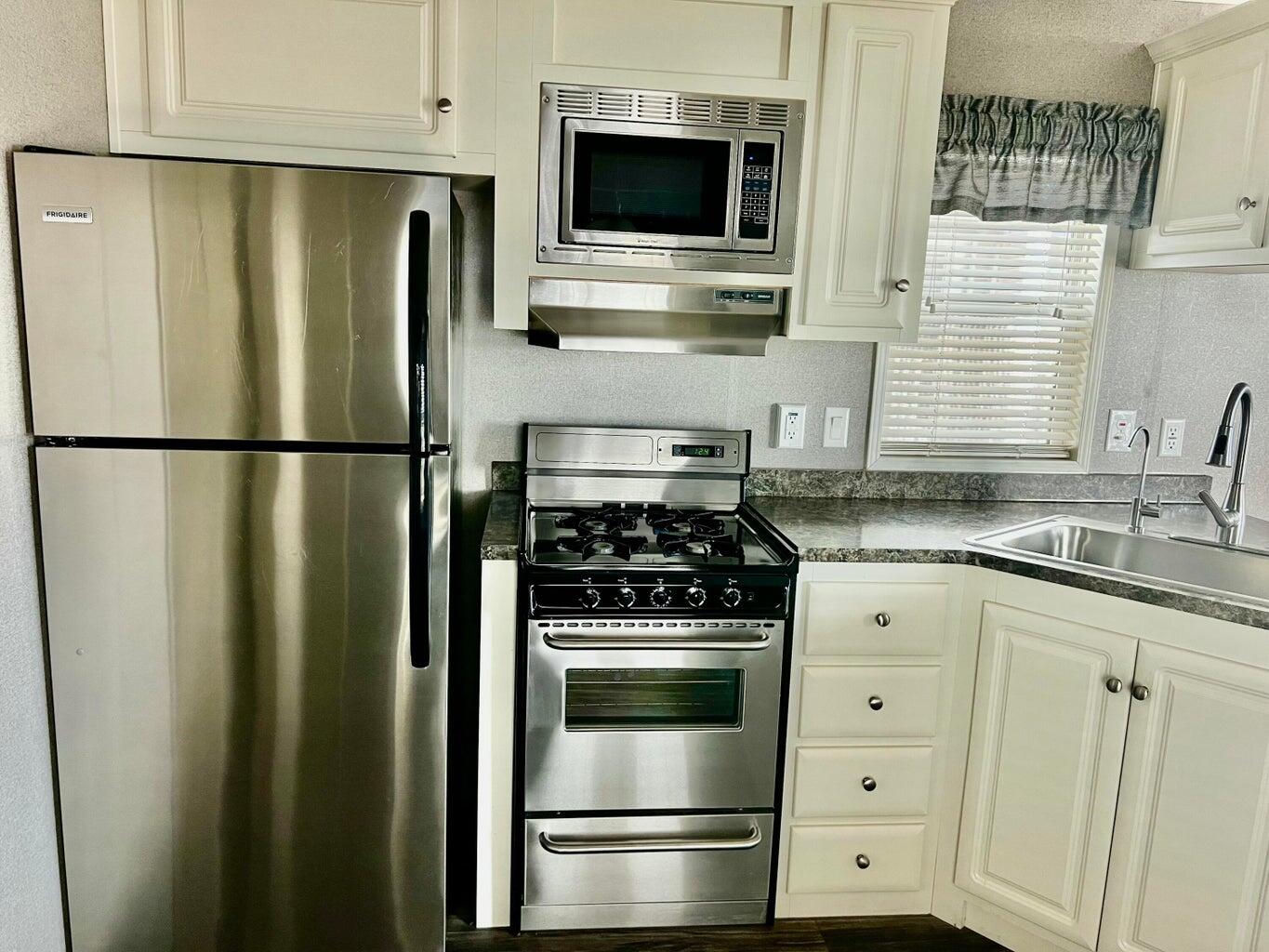 448 E Telegraph ST, #113, Washington, photo 16 of 30