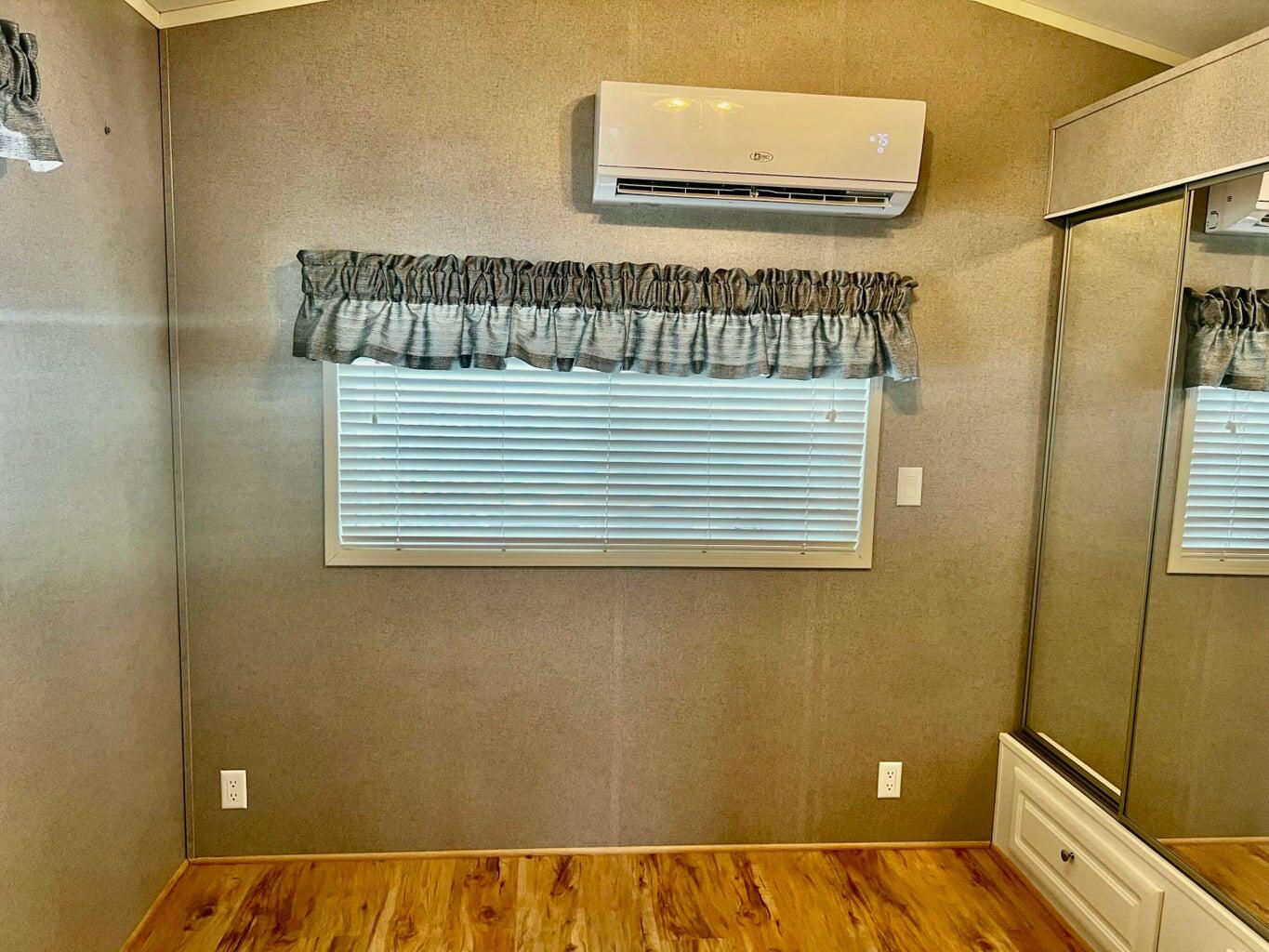 448 E Telegraph ST, #113, Washington, photo 21 of 30