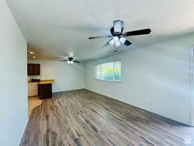 214 Cactus LN, #2, Washington, photo 5 of 15