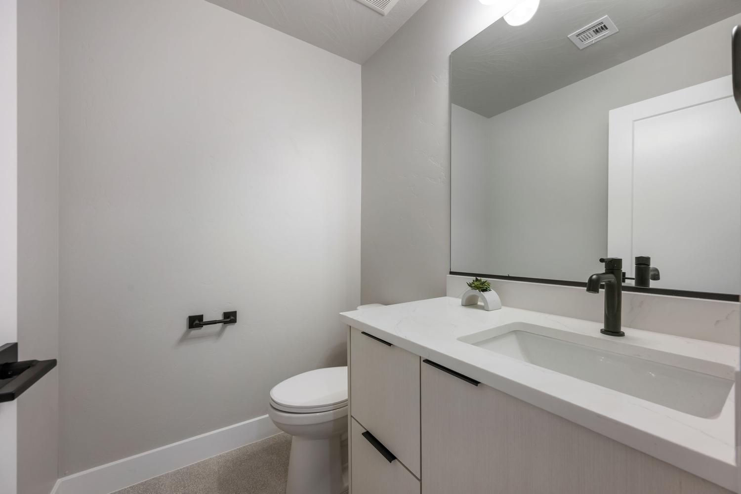 4936 S LAKEFRONT Place, Washington, photo 41 of 71