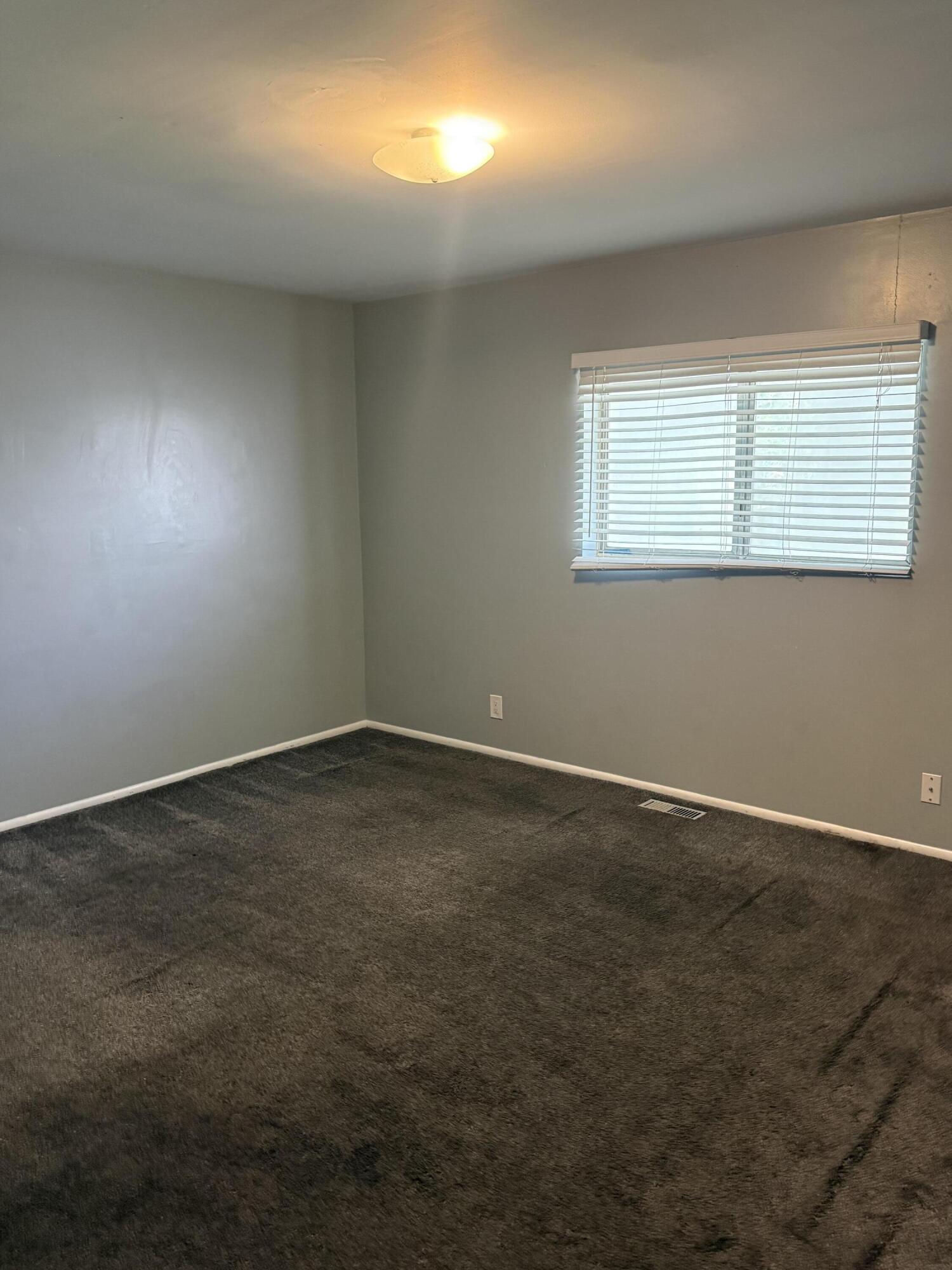 169 S 400 E, Cedar City, photo 11 of 30