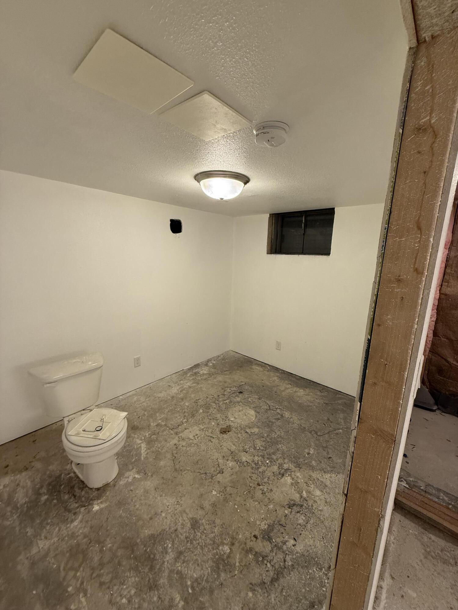 169 S 400 E, Cedar City, photo 23 of 30