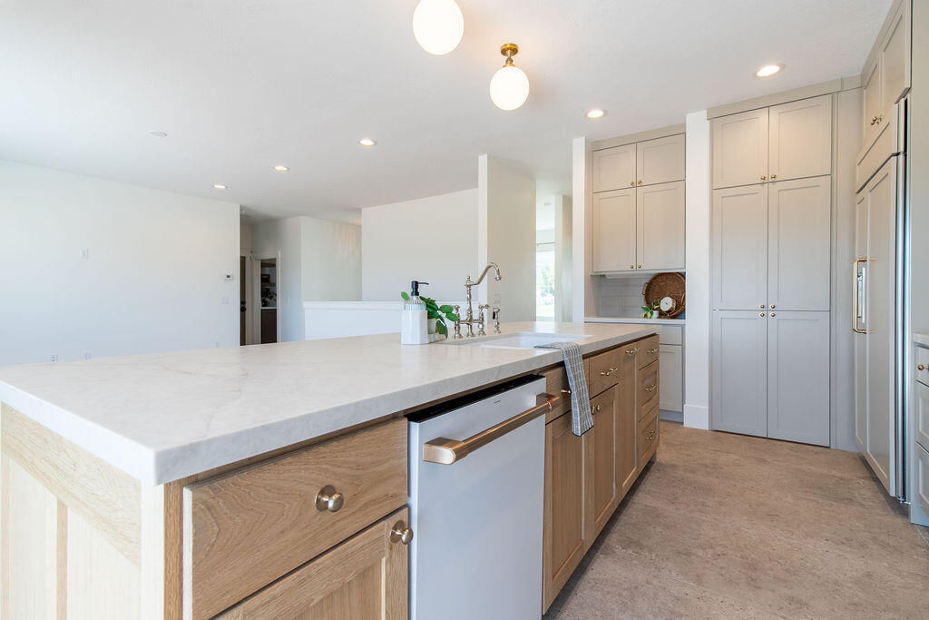 678 W 325 N, Parowan, photo 16 of 84