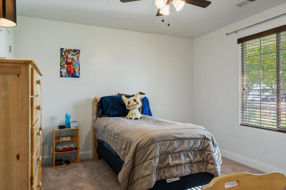 514 S 200 East ST, Enterprise, photo 16 of 33