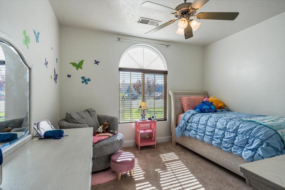 514 S 200 East ST, Enterprise, photo 17 of 33