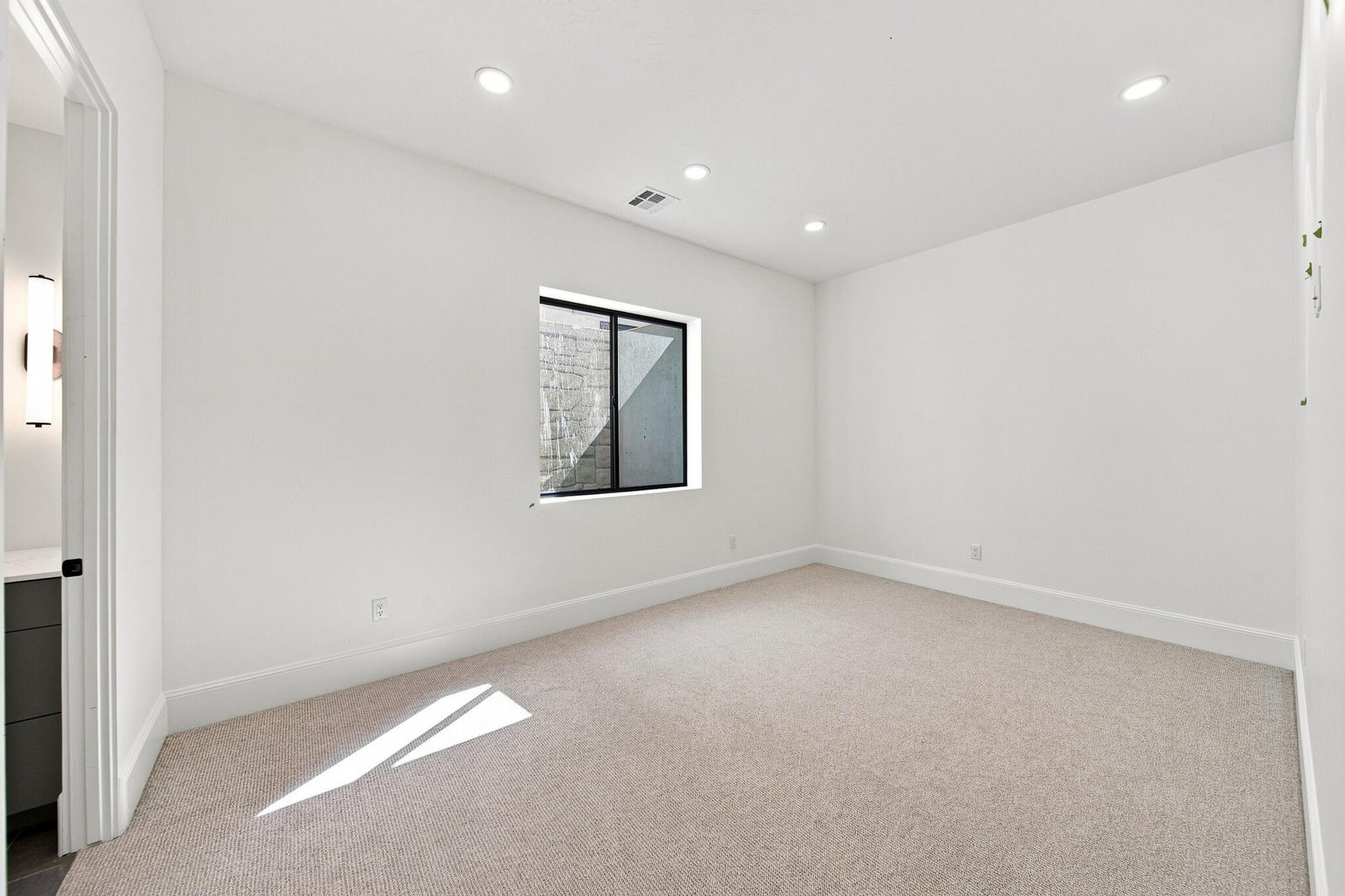 218 Colima RD, 143, Washington, photo 49 of 77