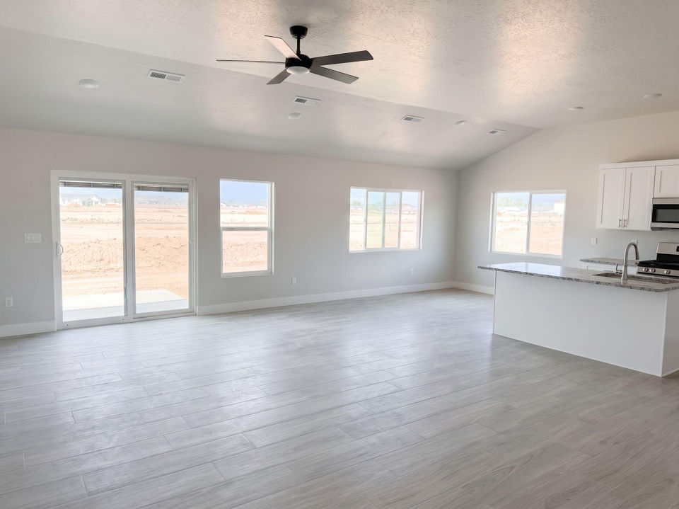 4452 W 75 S, Cedar City, photo 3