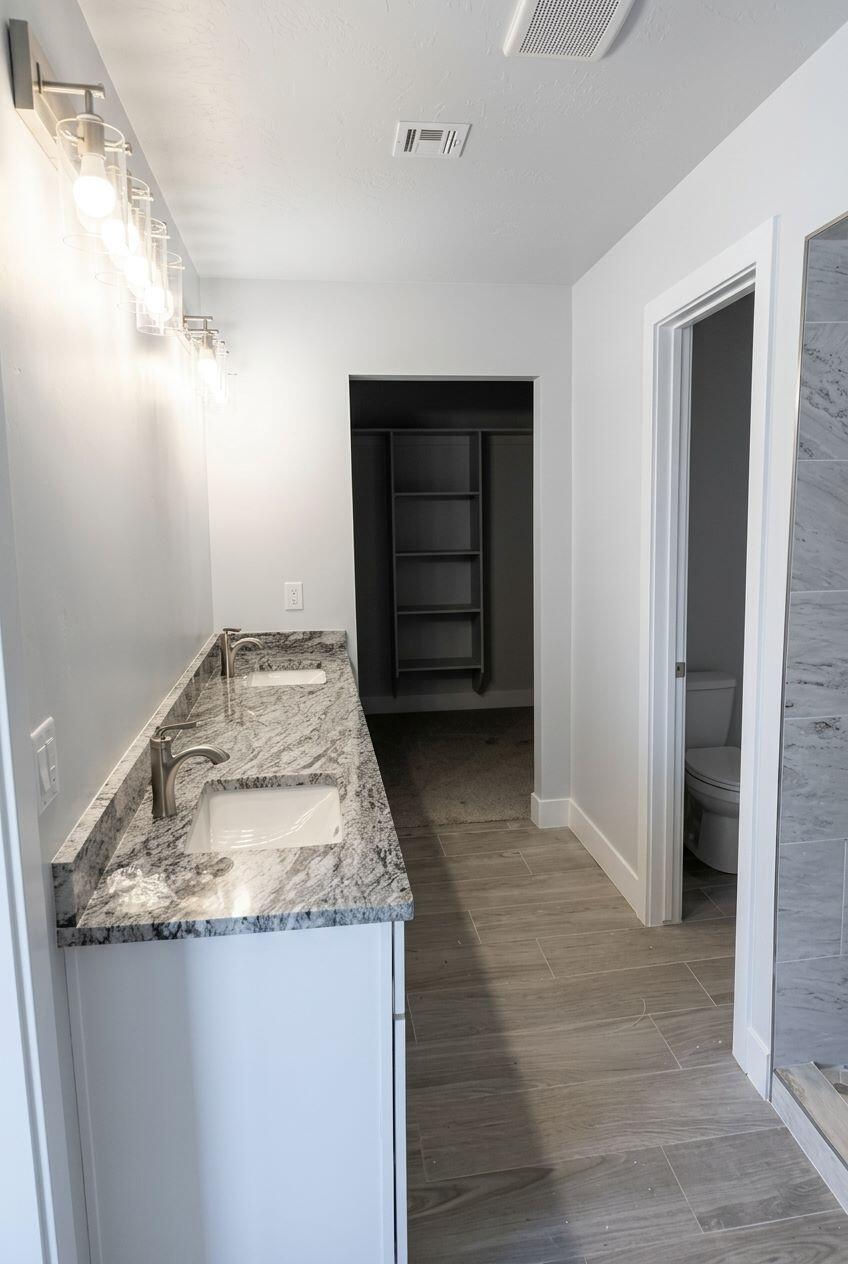 4452 W 75 S, Cedar City, photo 9 of 15