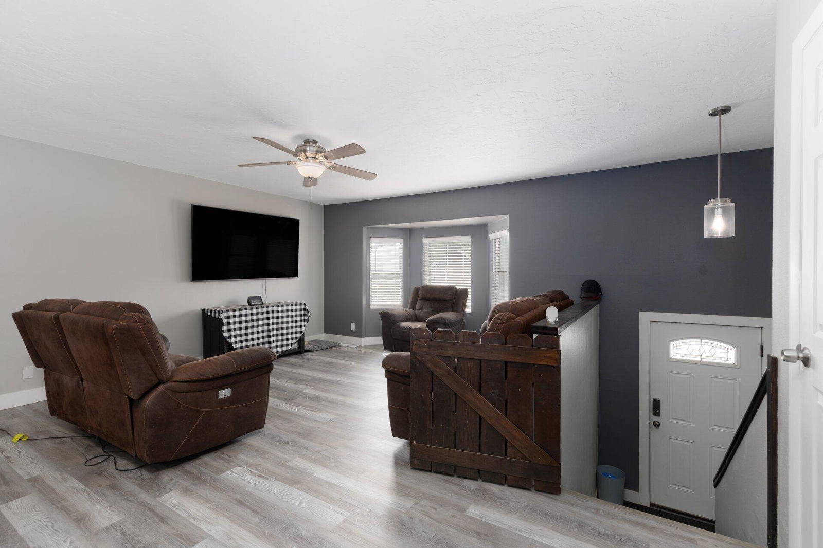 275 E 400 N, Parowan, photo 4 of 31