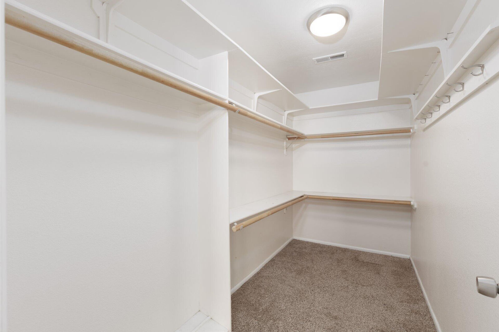 275 E 400 N, Parowan, photo 23 of 31