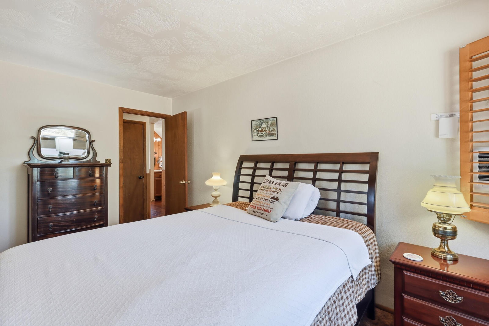 1245, 1225 E Bonanza RD, Duck Creek Village, photo 12 of 35