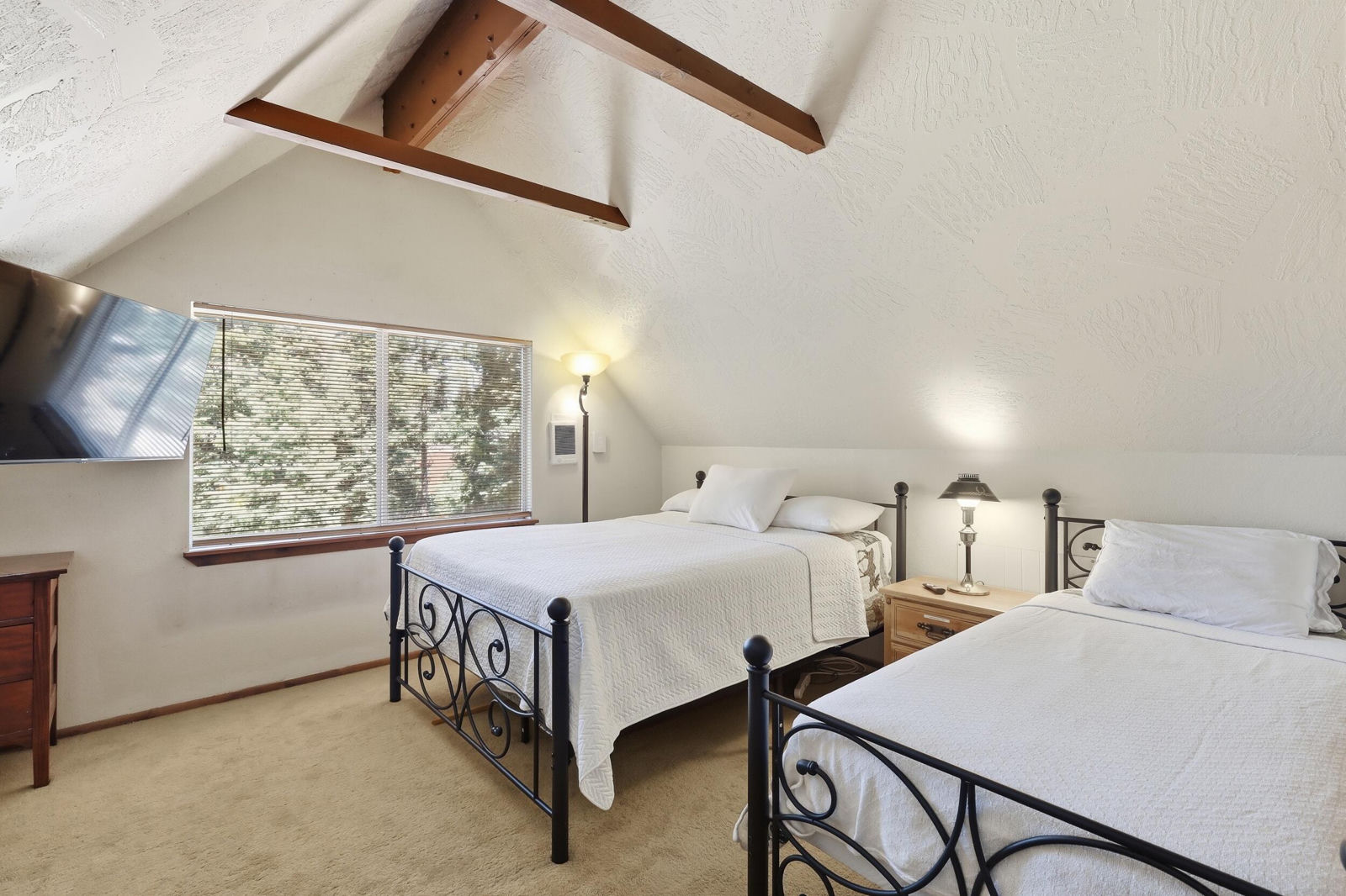 1245, 1225 E Bonanza RD, Duck Creek Village, photo 15 of 35