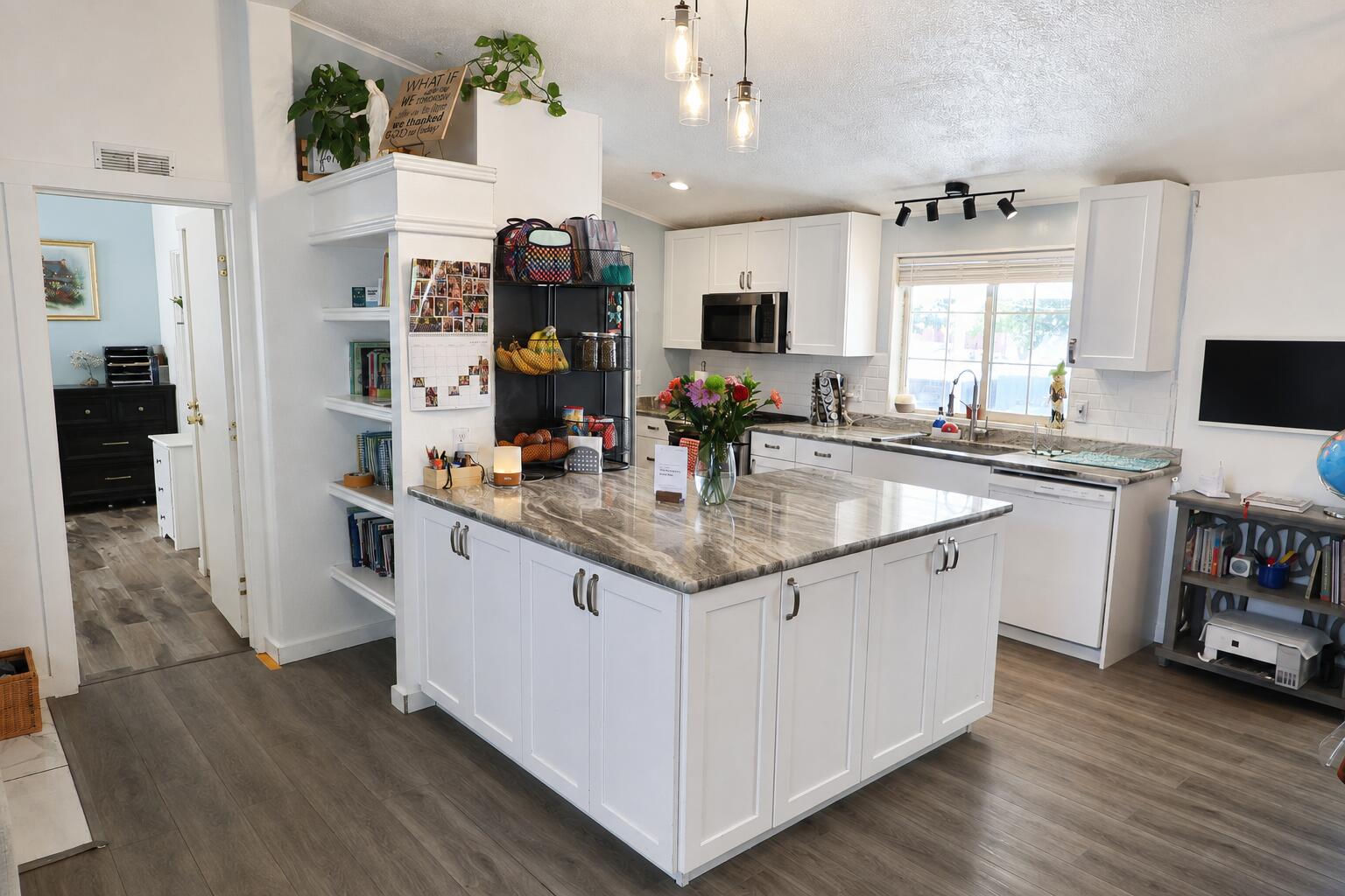 4285 N Driftwood LN, Enoch, photo 9 of 31