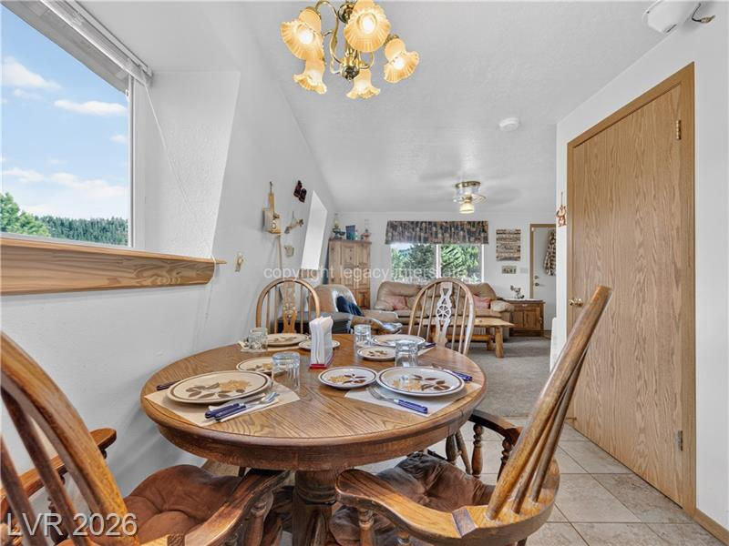 651 E Aspen Meadow DR, Mammoth Creek, photo 16 of 68