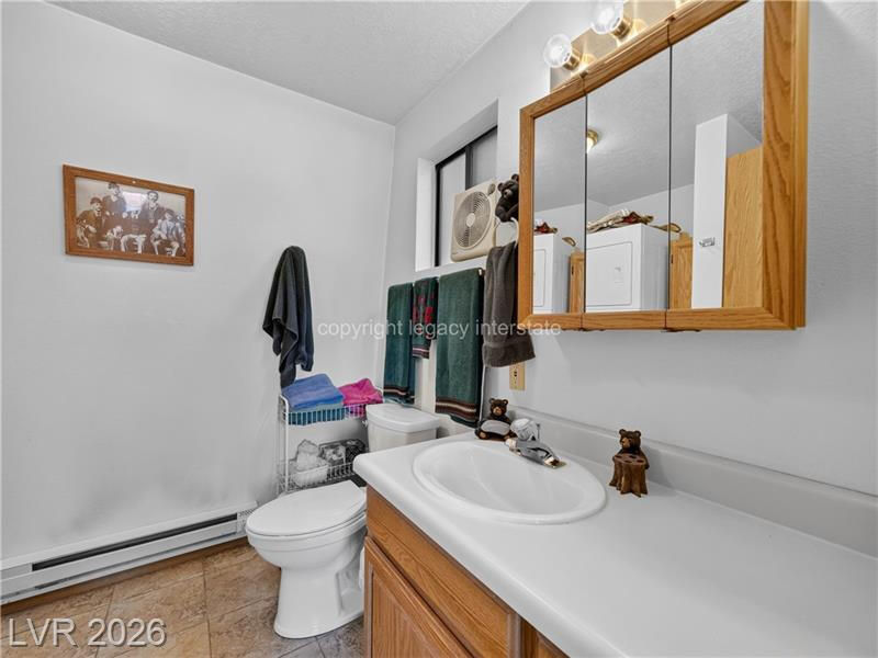 651 E Aspen Meadow DR, Mammoth Creek, photo 17 of 68