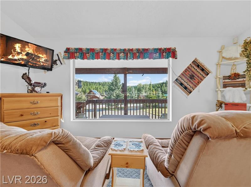 651 E Aspen Meadow DR, Mammoth Creek, photo 27 of 68