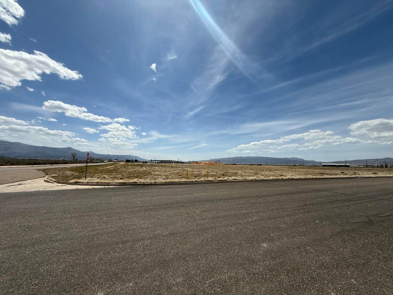 675 North 5300 West RD, Cedar City, photo 2 of 3