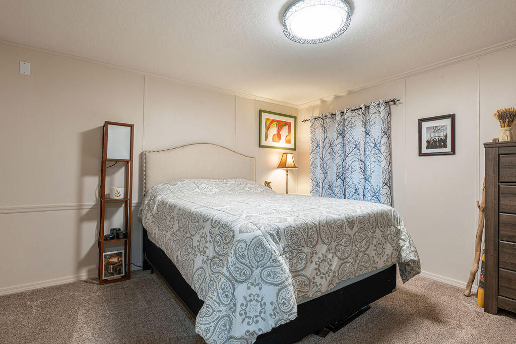 1526 N Dixie Downs RD, 33, St George, photo 18 of 36